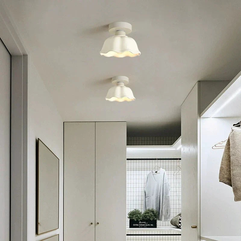 Fitting LED | Minimalist Flower Glass Ceiling Light for Soft Ambient Lighting